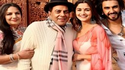 Ranveer Singh Reacts to Rocky Aur Rani Kii Prem Kahaani Kiss