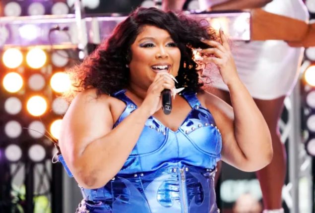Former dancers of Lizzo accuse her of harassment & file lawsuit