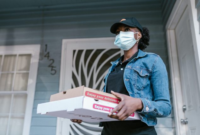 Pizza Delivery Driver Gets a Furry Surprise Tip