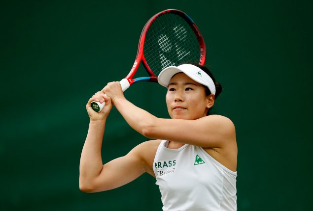 Hibino sweeps singles, doubles titles at Prague Open