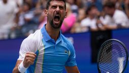 Djokovic breaks Federer's record, advances to US Open semifinals