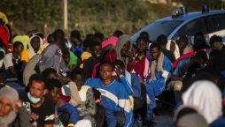 Germany to keep receiving migrants and refugees arriving in Italy