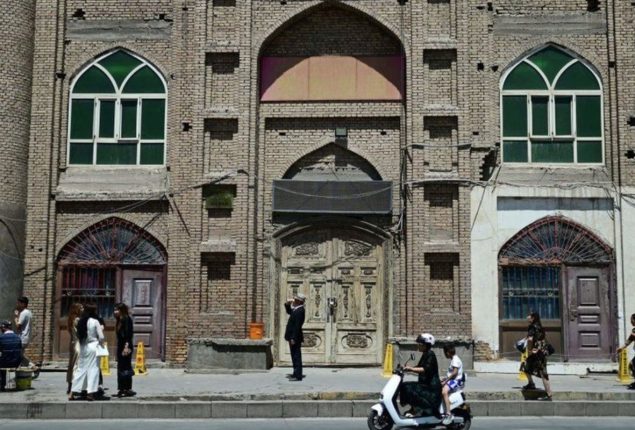 China: Human Rights Watch charges Beijing for demolishing mosques