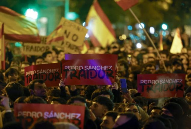 Fury follows Spain’s Sánchez’s power pact with Catalan rebels