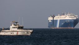 Houthis broaden conflict, warn cargo ships to avoid Israel amidst Gaza-Hamas clashes