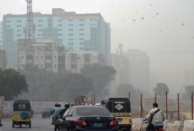 Karachi, Hyderabad latest weather update today