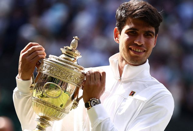 Alcaraz stuns Djokovic to retain Wimbledon title