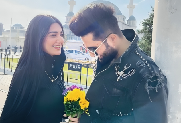 Sarah Khan Receives Giant Rose from Falak Shabbir: Watch Video