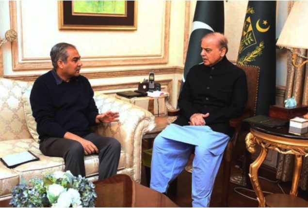 Mohsin Naqvi meets PM Shehbaz to discuss security situation