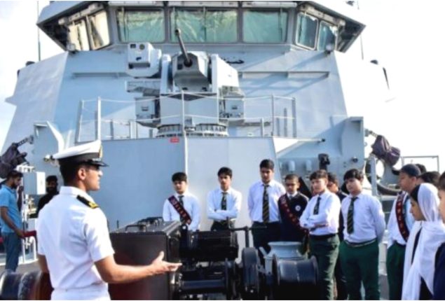 Pakistan Navy ships conduct port visit to Oman