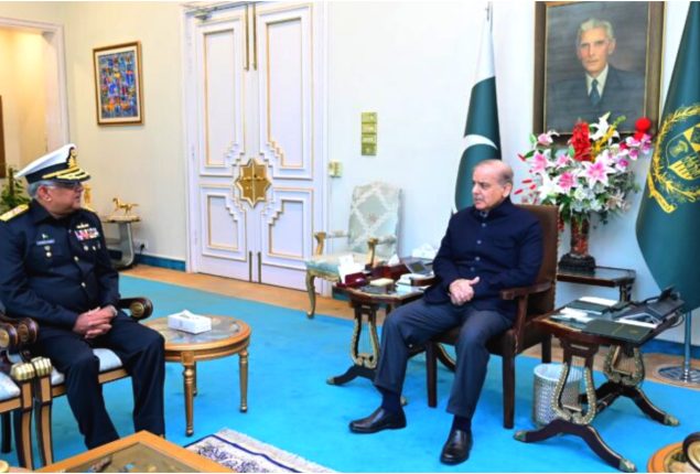 Prime Minister holds key meeting with Naval Chief