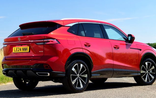 MG Motors unveils MG HS Trophy 2025 in Pakistan