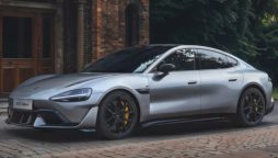 Xiaomi unveils stunning Silver SU7 Ultra ahead of launch