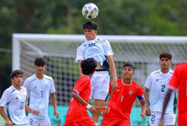 Pakistan beat Maldives 5-2 to secure semi-final spot