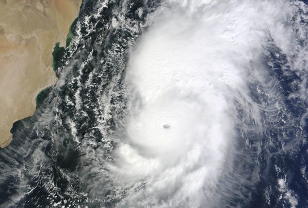 PMD warns of potential cyclonic storm near Karachi in 12 hours