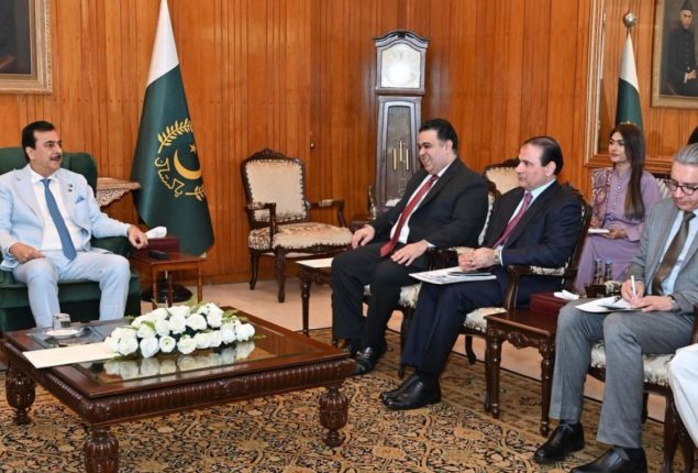 Fahd Haroon and Yousuf Raza Gillani discuss Digital Media initiatives in meeting