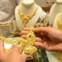 Gold prices surge again in global and local markets