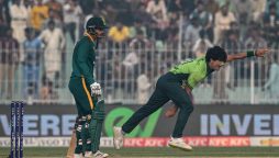 Second One-Day International: South Africa defeat Pakistan by eight wickets