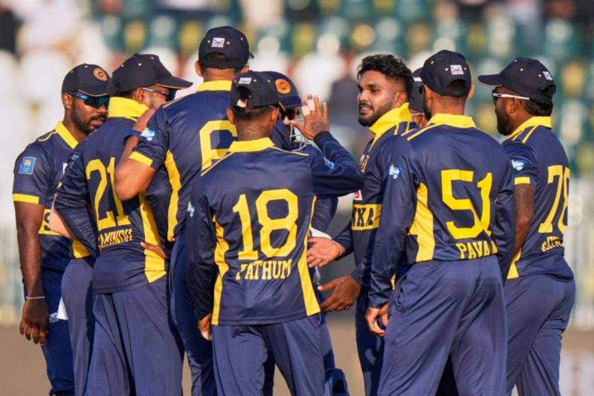 Sri Lankan team decides to continue with Pakistan despite security concerns
