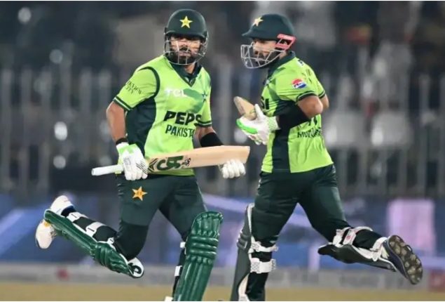 Second ODI: Pakistan wins match by defeating Sri Lanka with 8 wickets