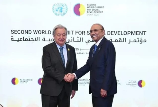President Zardari, UN Chief discuss Kashmir, regional peace in Doha