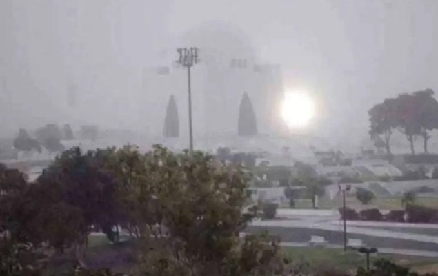 Karachi experiences dry weather with early morning chill