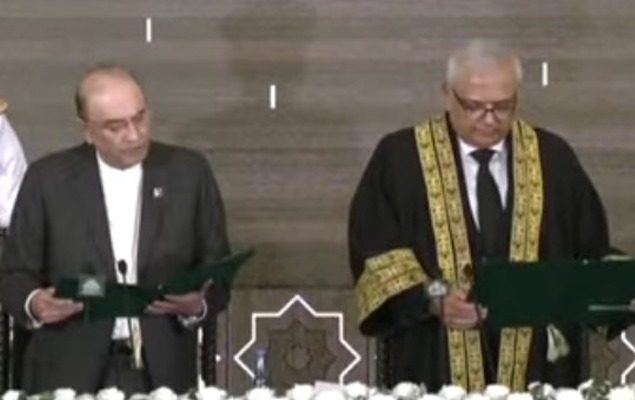 Justice Aminuddin takes oath as first CJ of newly formed Federal Constitutional Court